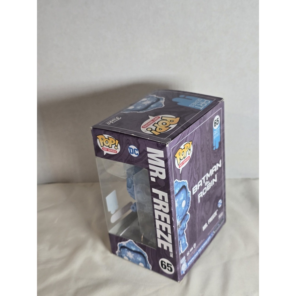 FUNKO Pop!‎ BATMAN & ROBIN #65 MR. FREEZE DC Art Series **NEW** Target Exclusive - Picture 4 of 7